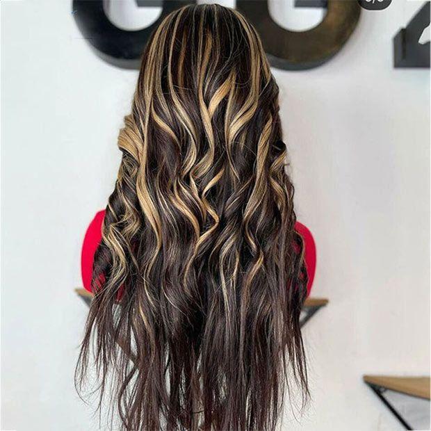 Turn Heads with Wavy Highlights Colorful Wig: Embrace the Beauty of Colorful Waves